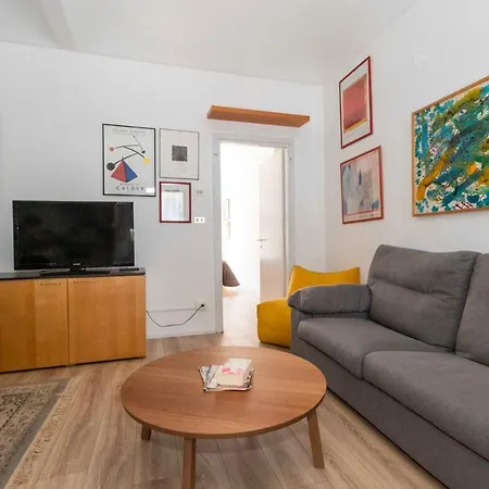 Lejlighed Porta Nuova Cozy X6 - W/ Balcony *