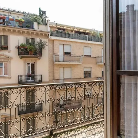 Porta Nuova Cozy X6 - W/ Balcony * Torino