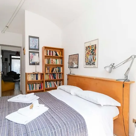 아파트 Porta Nuova Cozy X6 - W/ Balcony