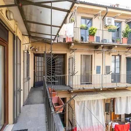 Porta Nuova Cozy X6 - W/ Balcony * 토리노